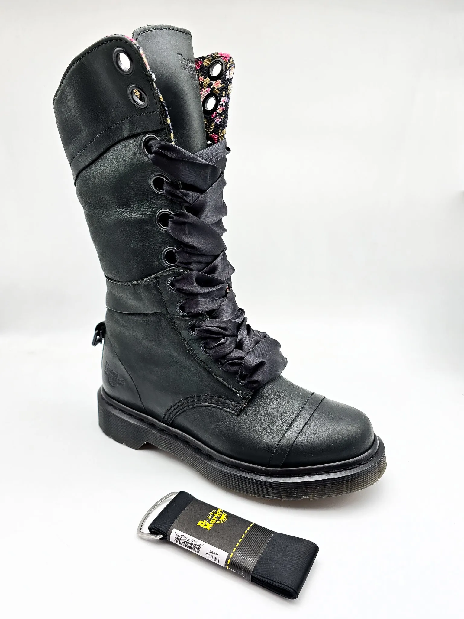 DR. MARTENS RIBBON LACES BLACK 210cm