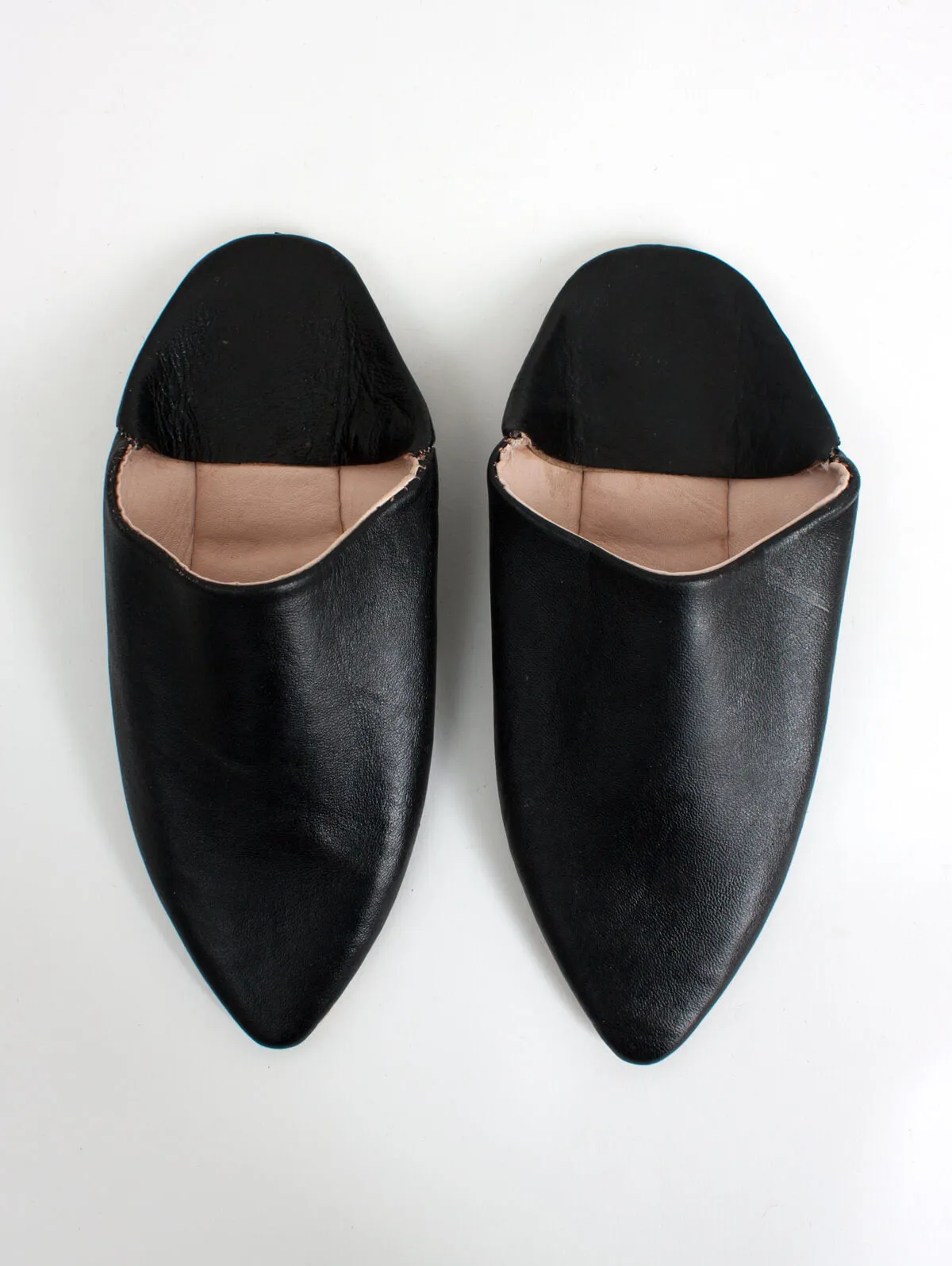 Moroccan Classic Pointed Babouche Slippers, Black