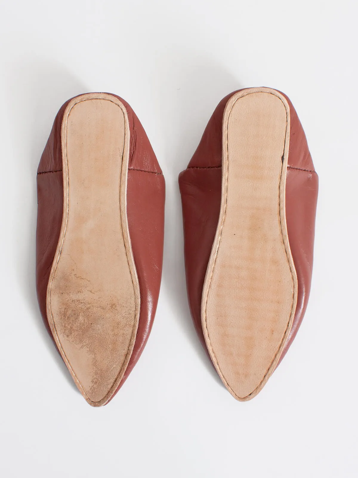 Moroccan Classic Pointed Babouche Slippers, Terracotta