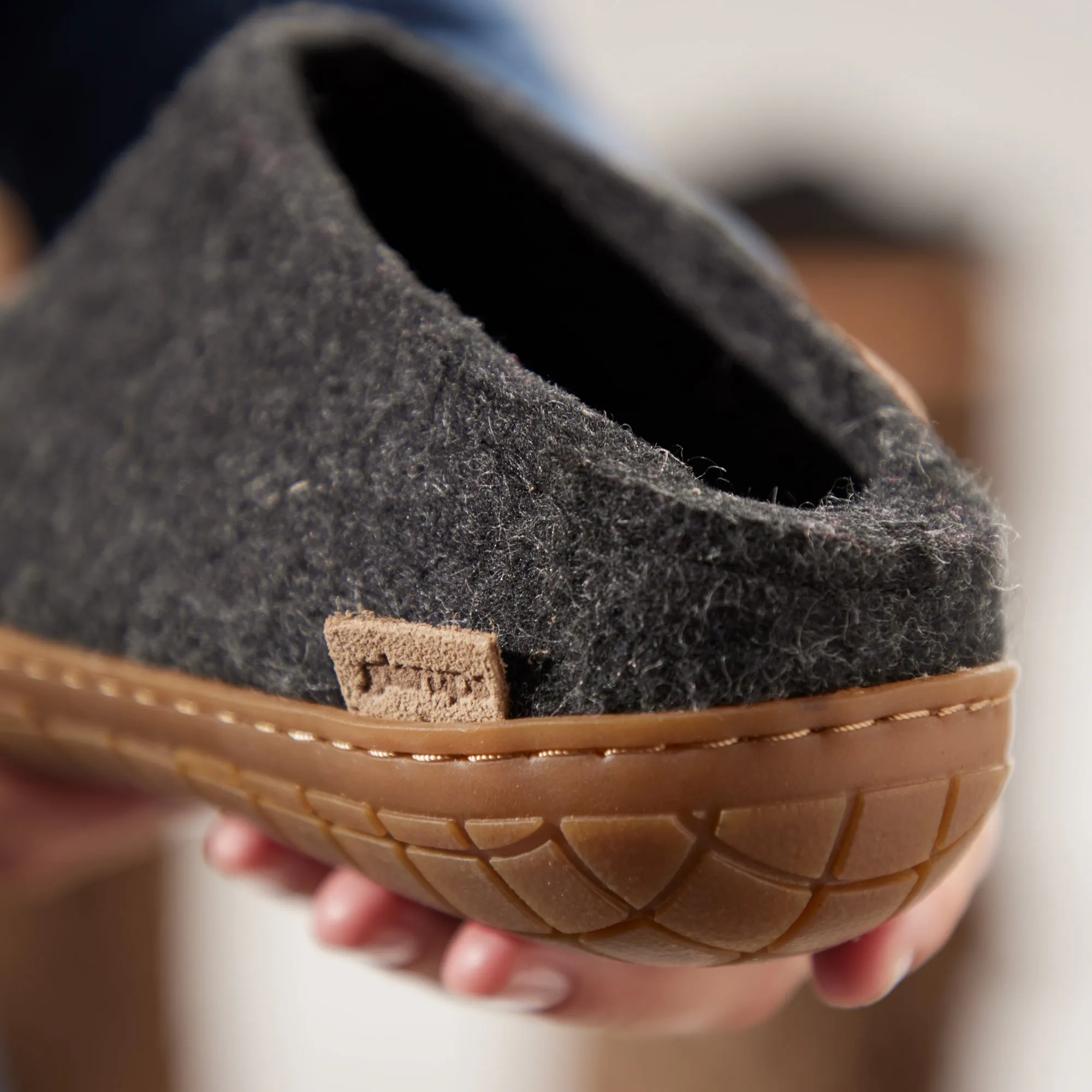 Slip-on with natural rubber sole - honey - Charcoal